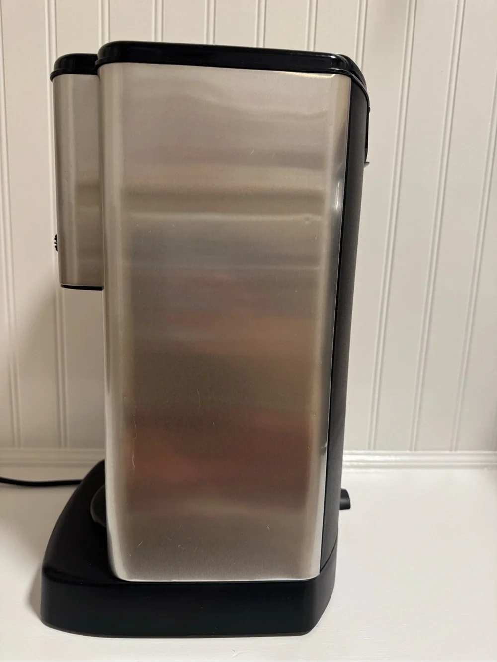 Cuisinart Stainless Steel and Black Single-Serve Coffee Brewer